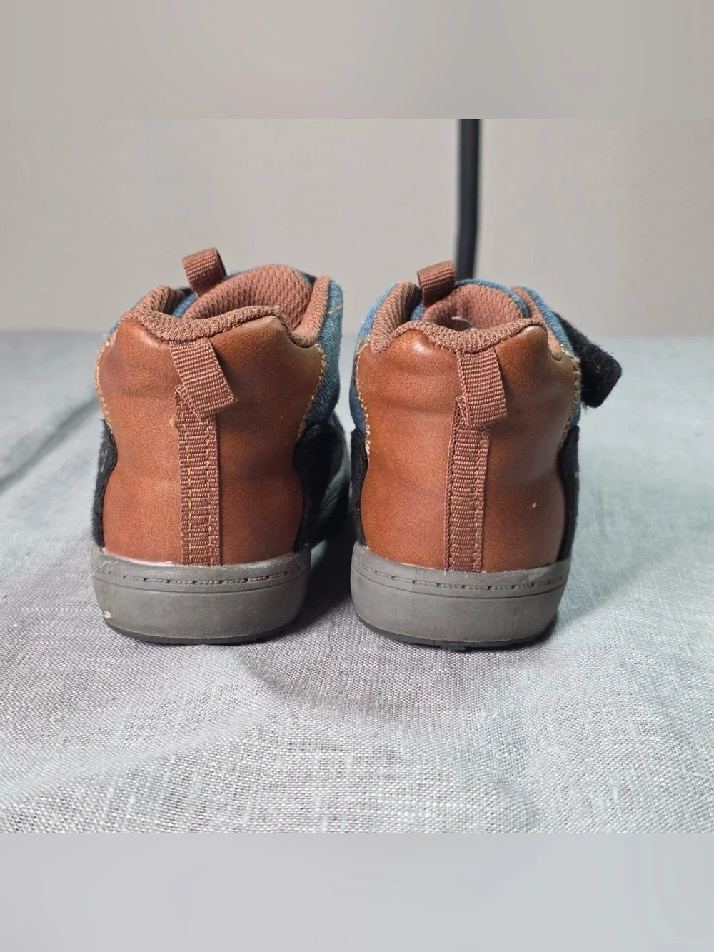 OshKosh B'gosh Toddler Boys High Top Sneakers Shoes Denim Brown Size 7M Camino